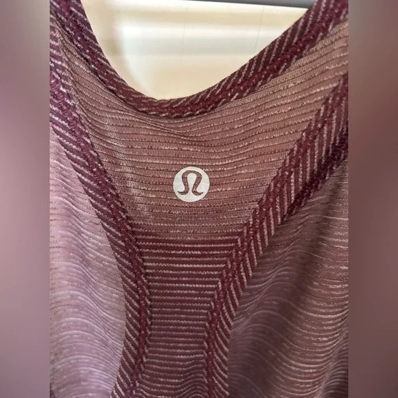 Lululemon size 6 shear tank - Picture 3 of 3